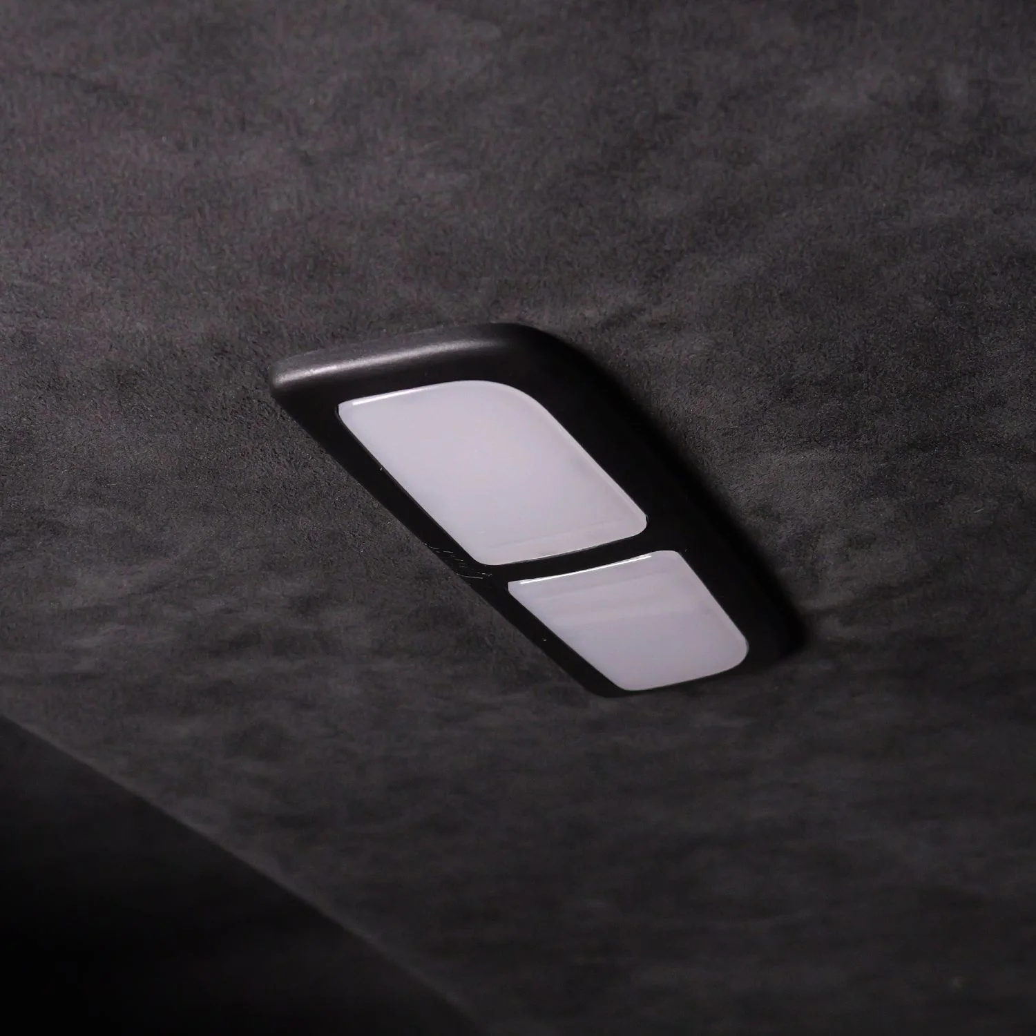 Rear Interior Dome Light | 2019–2026 Chevy Silverado & GMC Sierra - Image 7