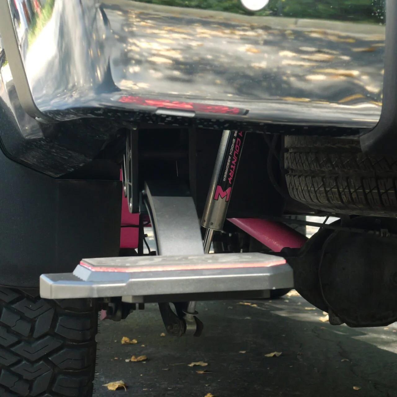 Chevy Silverado/GMC Sierra 1500/2500/3500 (2007-2014)  Retractable Bed Step - Image 6