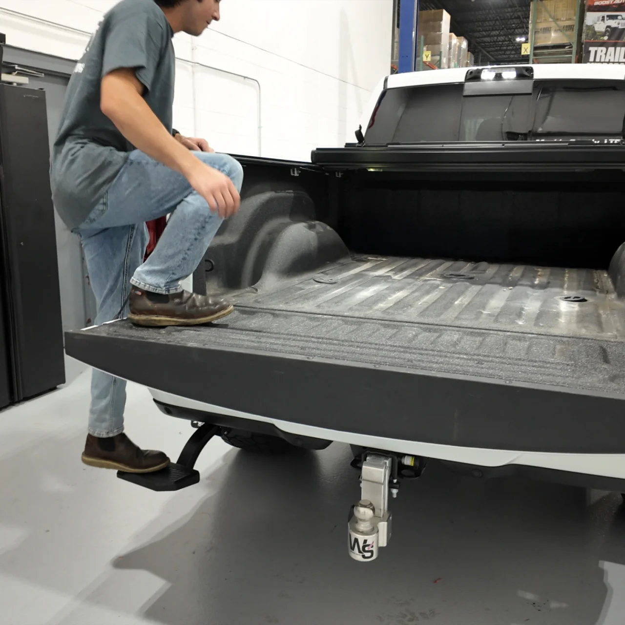 Dodge Ram 2500/3500 (2019-2026) Retractable Bed Step - Image 7