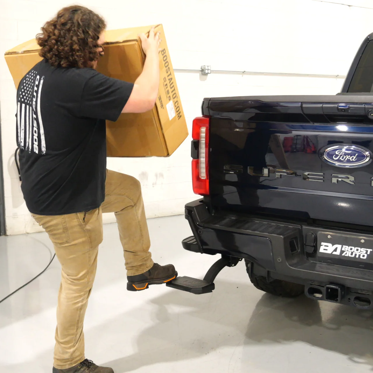 Ford Super Duty F-250/F-350 (2023-2026) Retractable Bed Step - Image 6