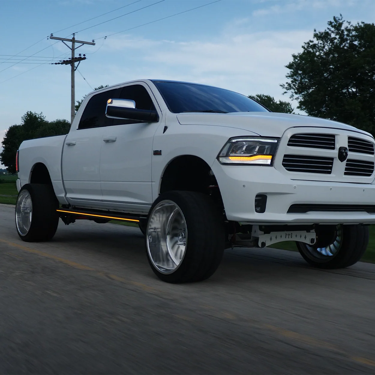 Lumastep M1 Light Up Running Boards | 2010-2018 Dodge Ram 2500/3500 - Image 14