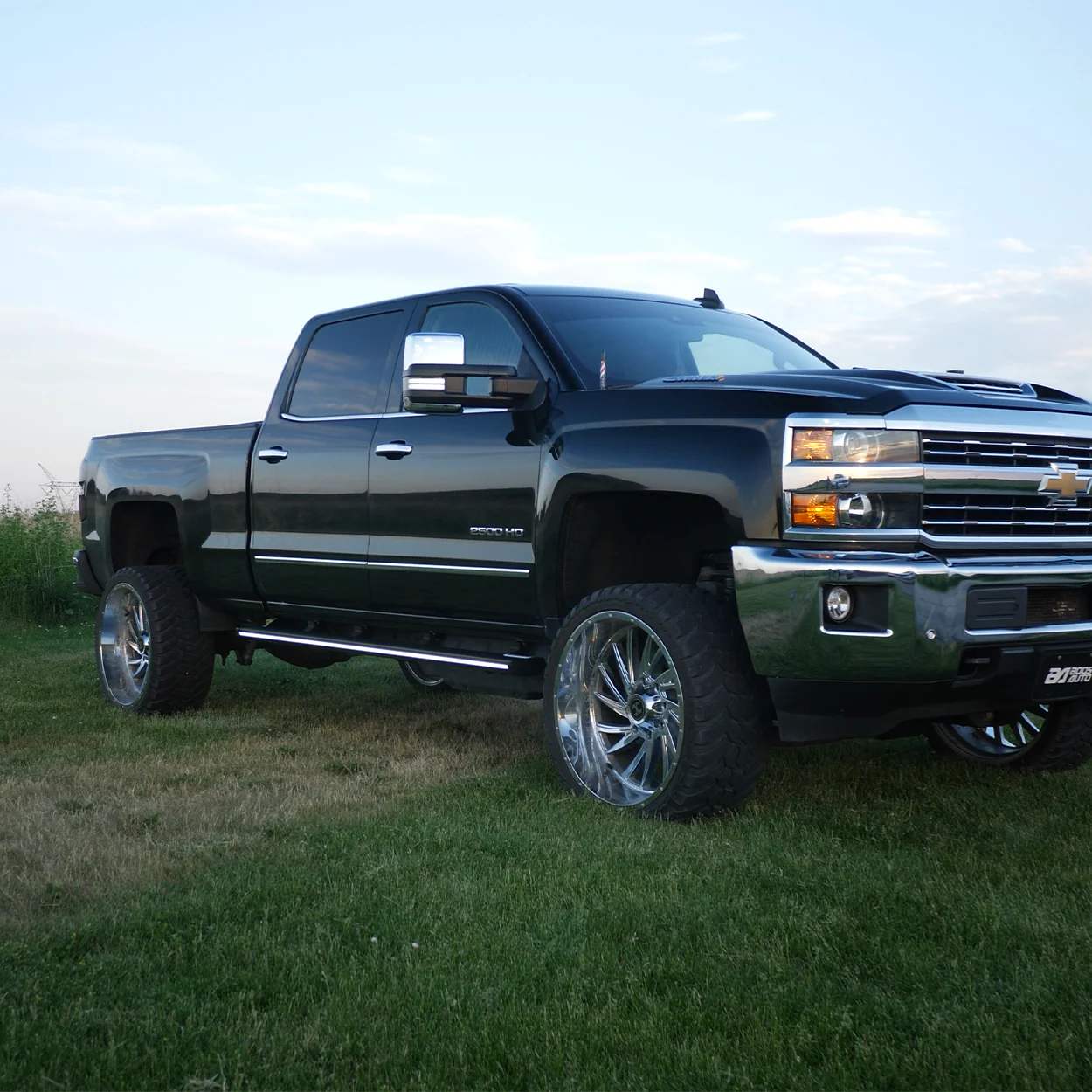Lumastep M1 Light Up Running Boards | 2014-2019 Chevy Silverado & GMC Sierra - Image 10