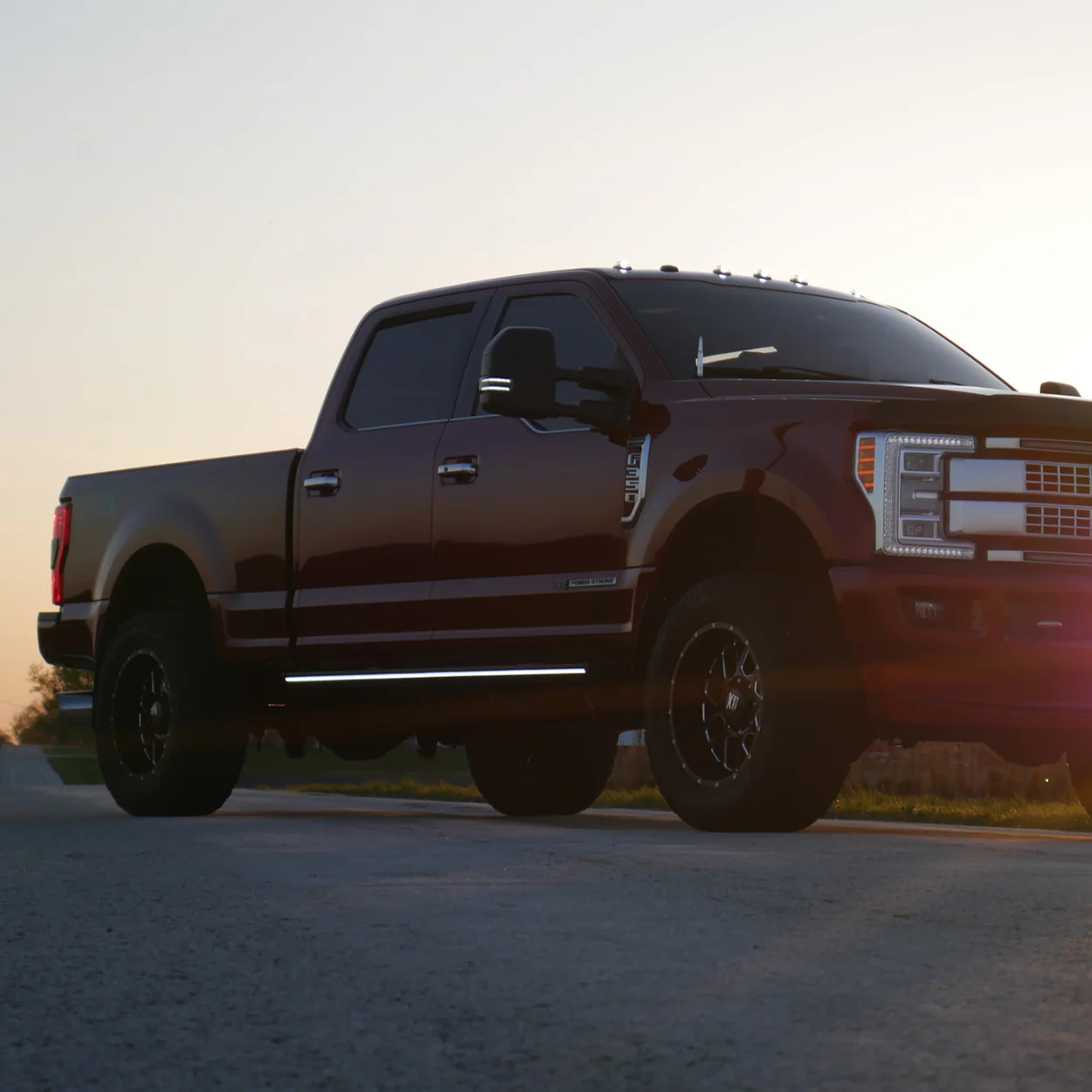 Lumastep M1 Light Up Running Boards | 2017-2022 Ford F250/F350 Superduty - Image 10