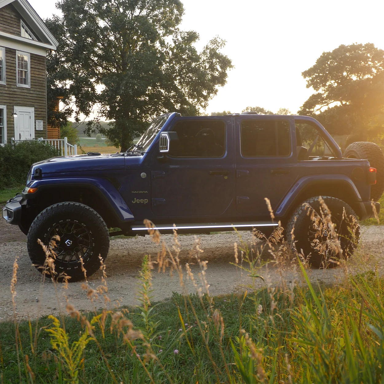 Lumastep M1 Light Up Running Boards | 2018-2026 Jeep Wrangler JLU - Image 9