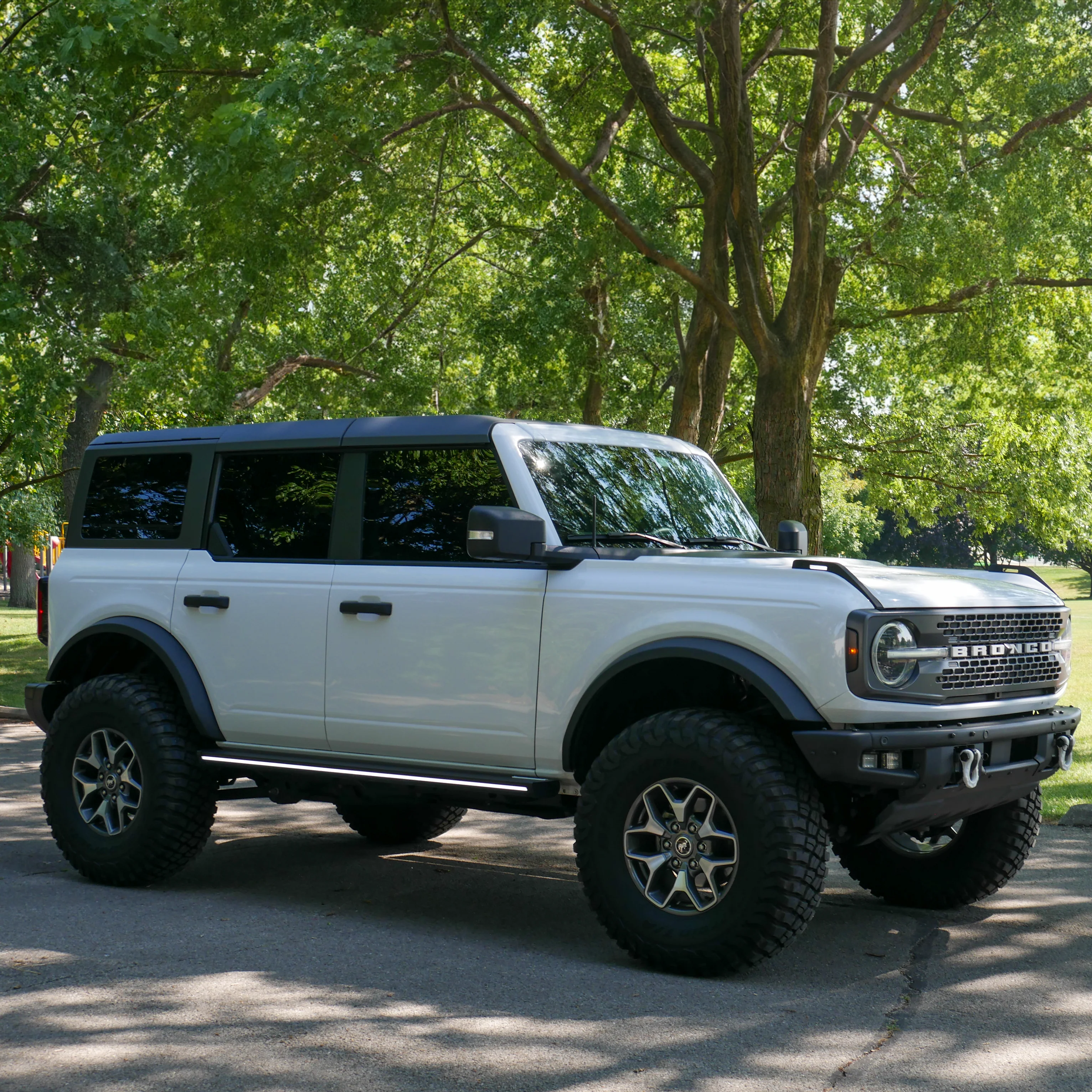 Lumastep M1 Light Up Running Boards | 2021-2026 Ford Bronco - Image 10