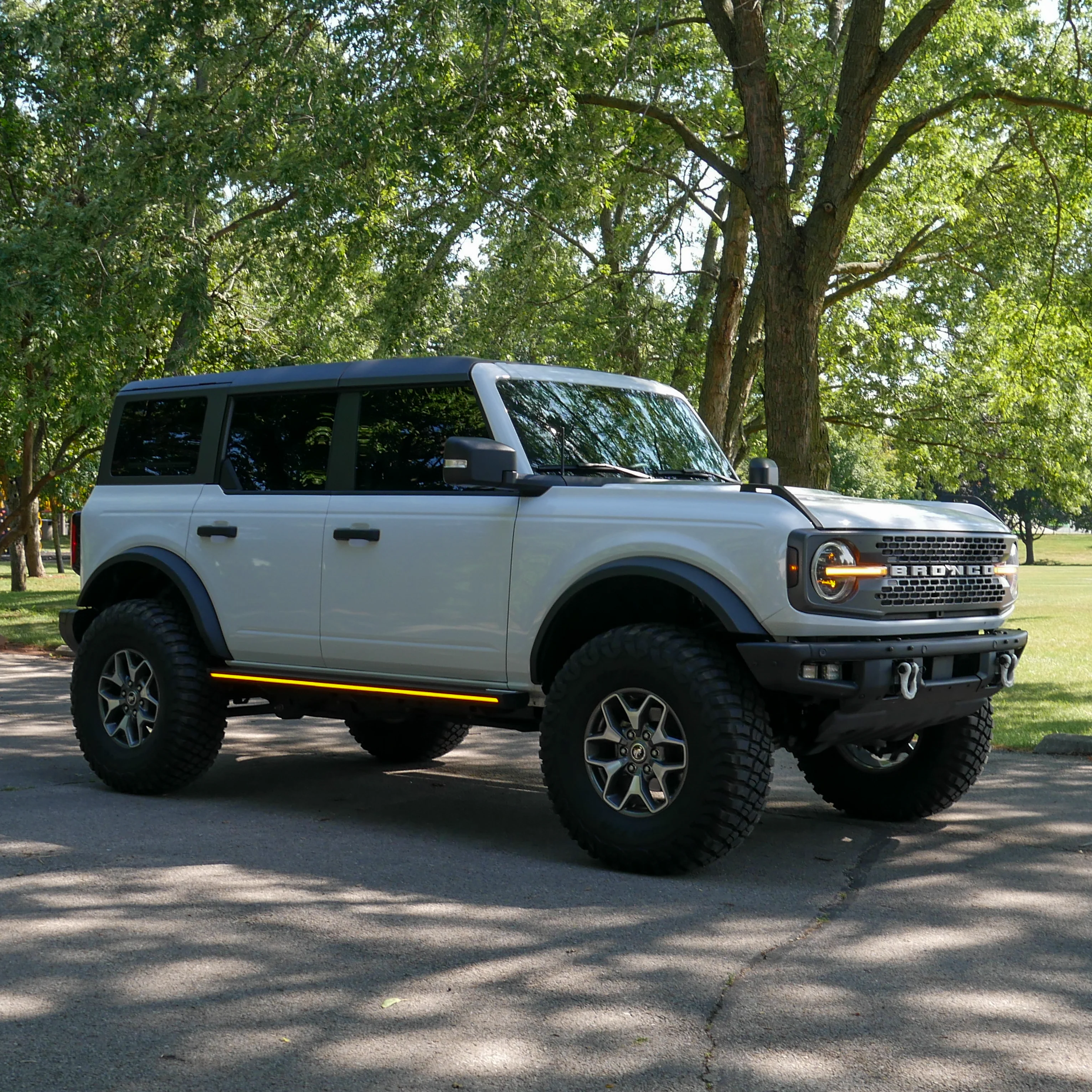 Lumastep M1 Light Up Running Boards | 2021-2026 Ford Bronco - Image 11