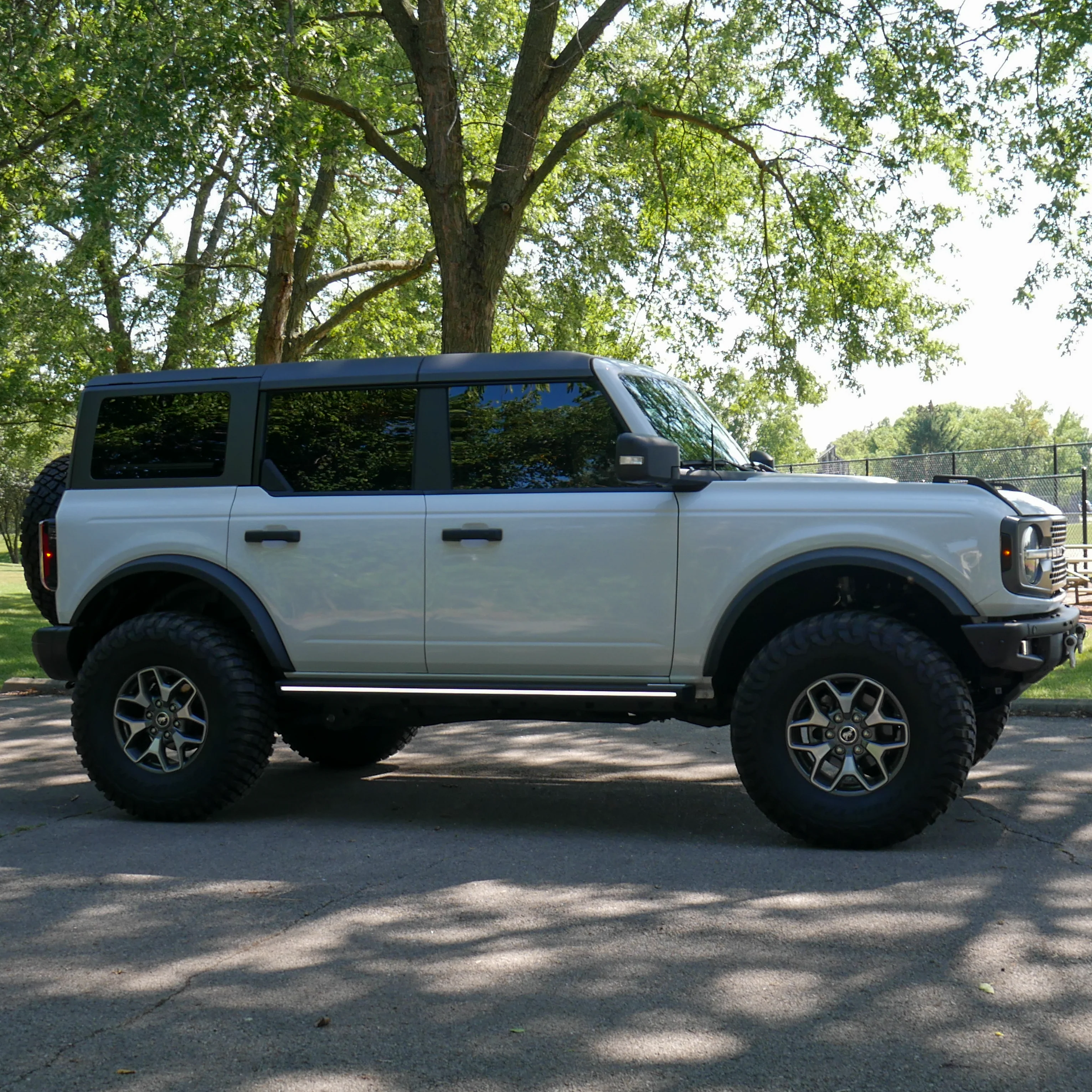 Lumastep M1 Light Up Running Boards | 2021-2026 Ford Bronco - Image 12