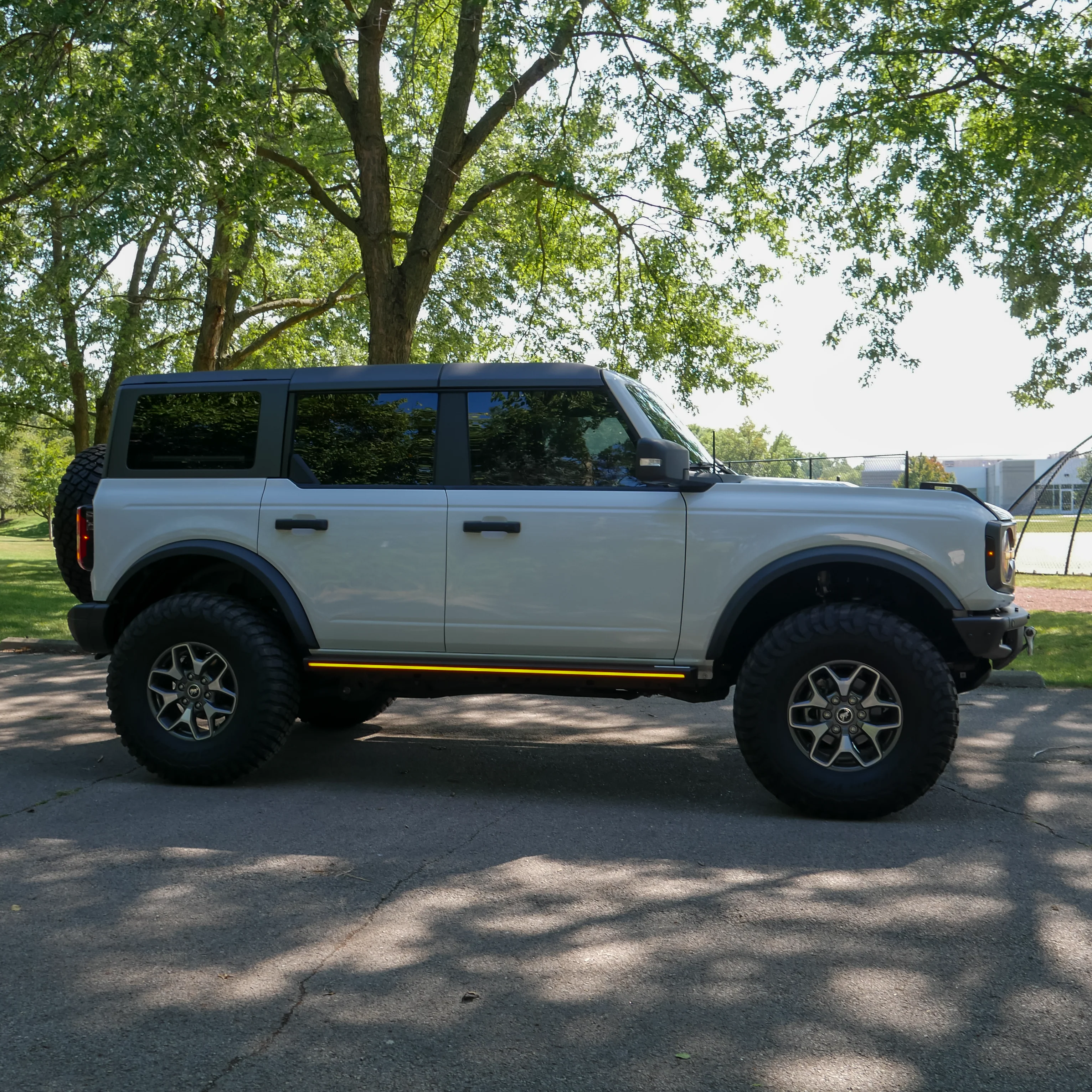 Lumastep M1 Light Up Running Boards | 2021-2026 Ford Bronco - Image 7