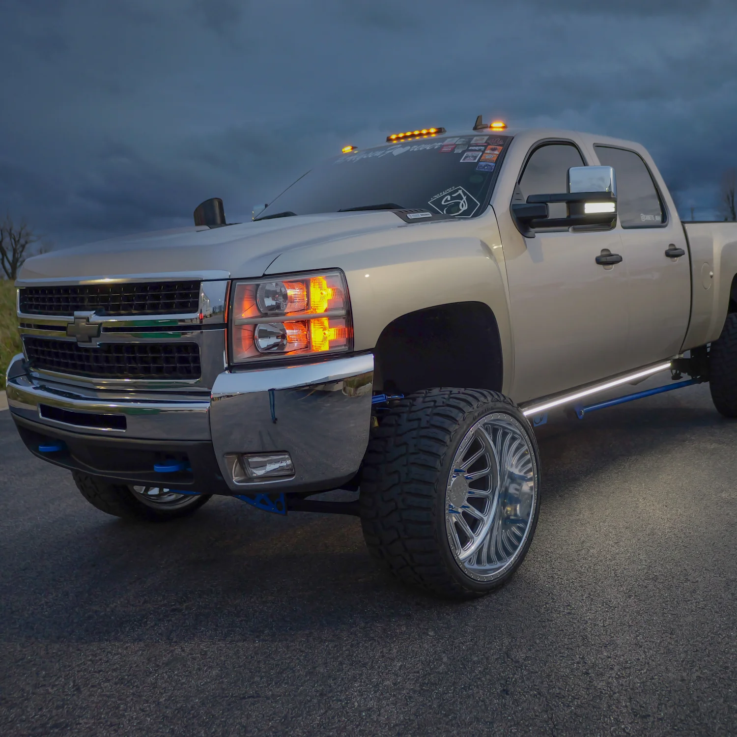 Lumastep M2 Powered Light Up Running Boards | 2007.5-2014 Chevy Silverado & GMC Sierra - Image 7