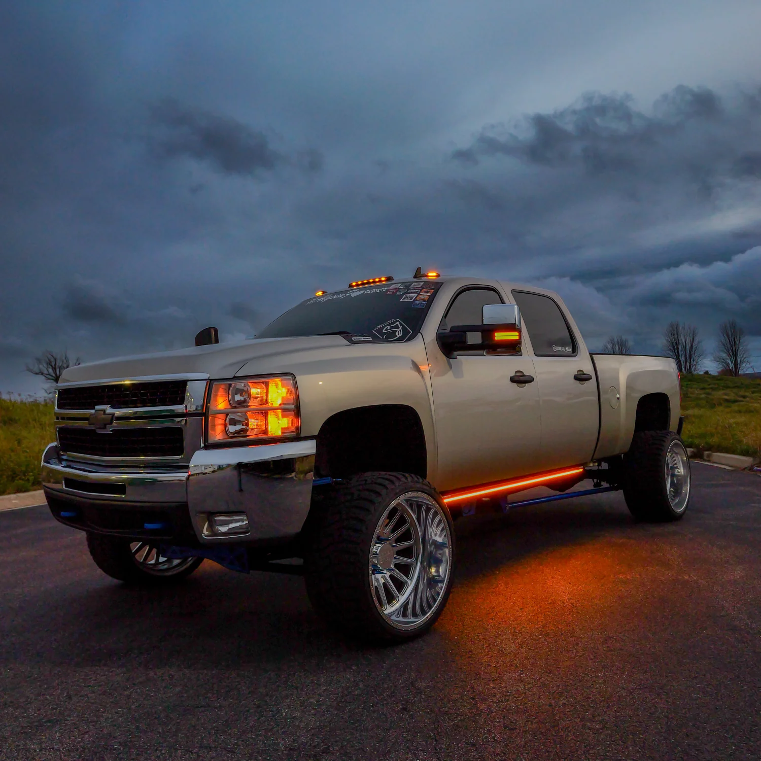 Lumastep M2 Powered Light Up Running Boards | 2007.5-2014 Chevy Silverado & GMC Sierra - Image 9
