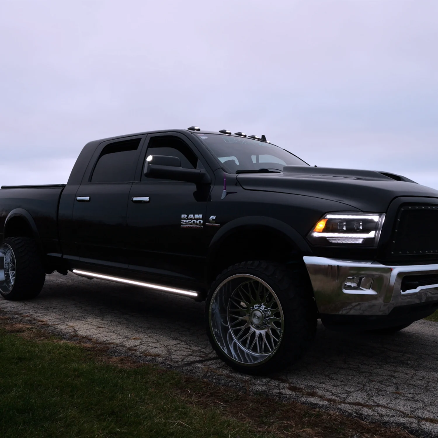 Lumastep M2 Powered Light Up Running Boards | 2010-2018 Dodge Ram 2500/3500 - Image 10