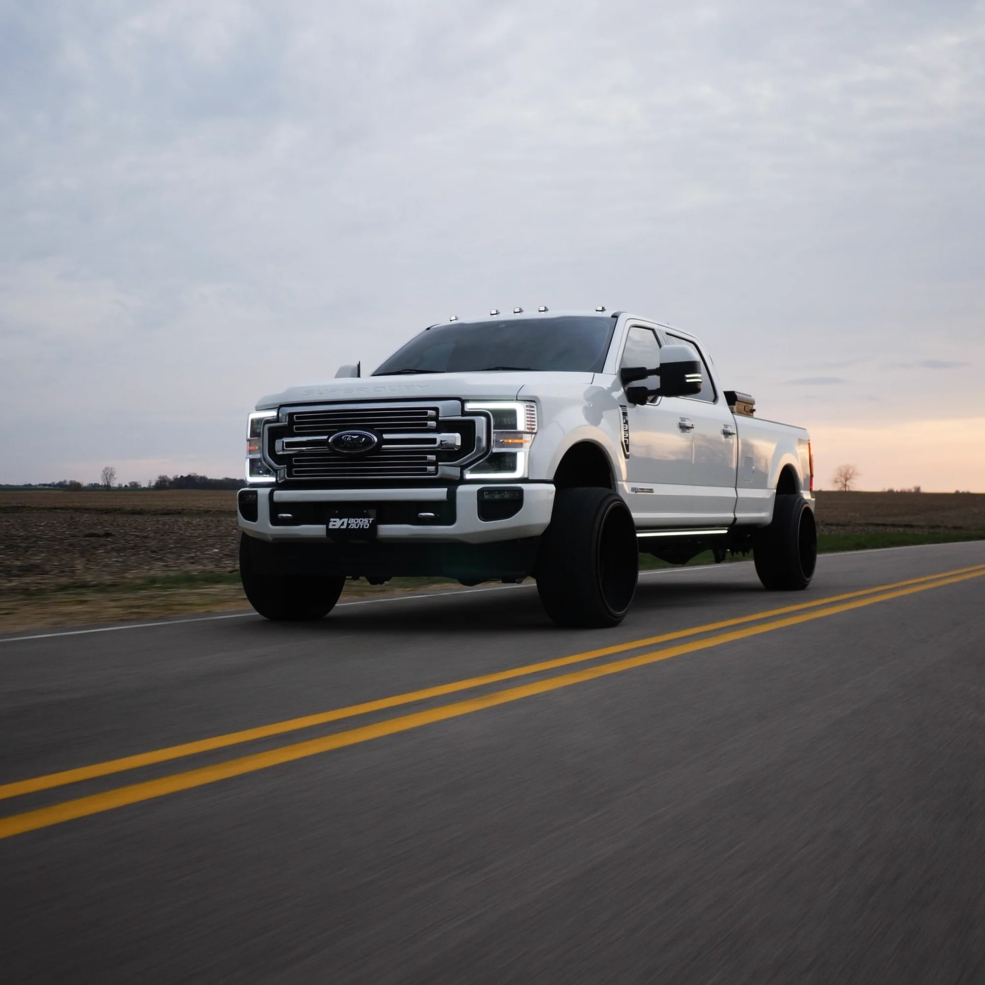 Lumastep M2 Powered Light Up Running Boards | 2017-2022 Ford F250/F350 Superduty - Image 9