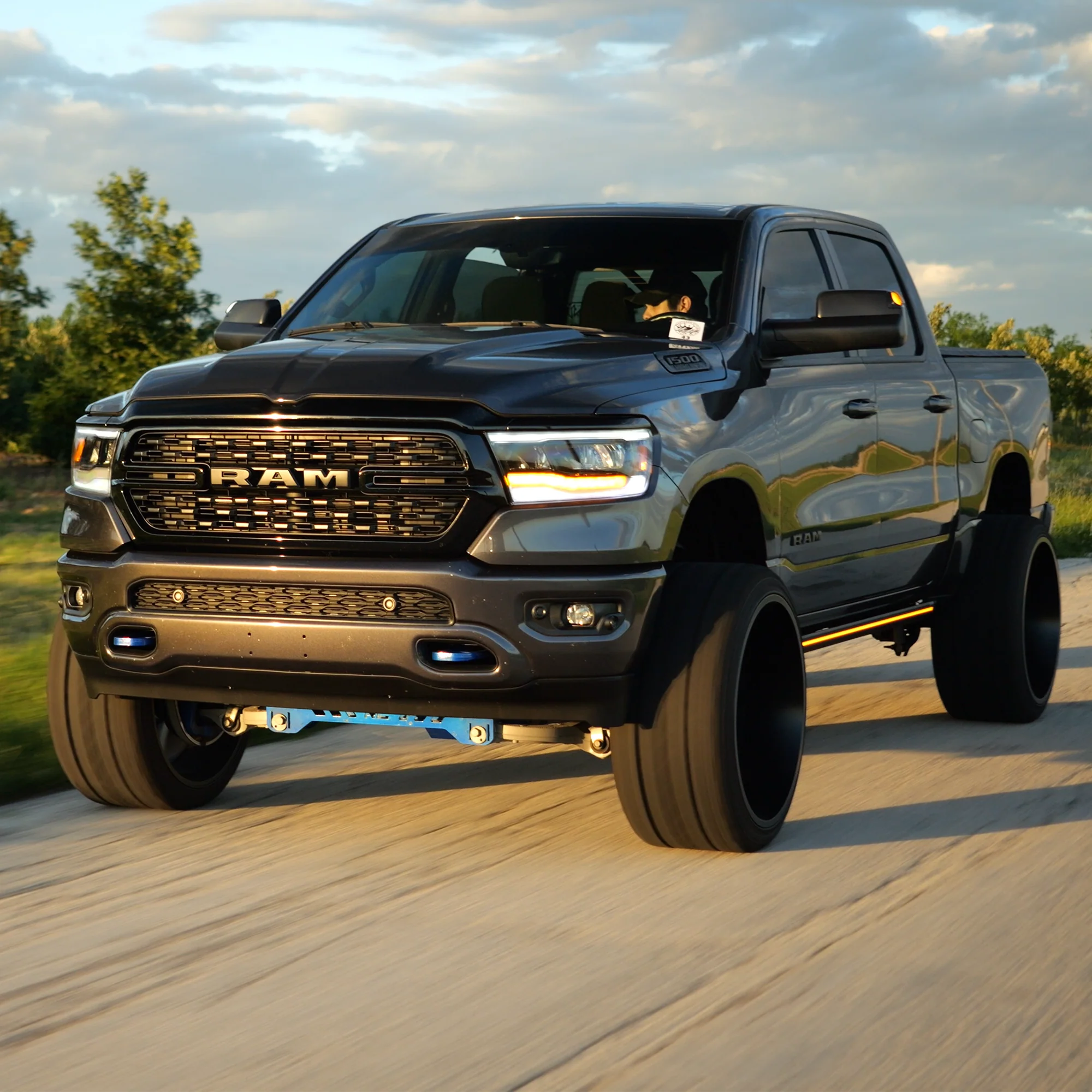 Lumastep M2 Powered Light Up Running Boards | 2019-2024 Dodge Ram 1500 - Image 8