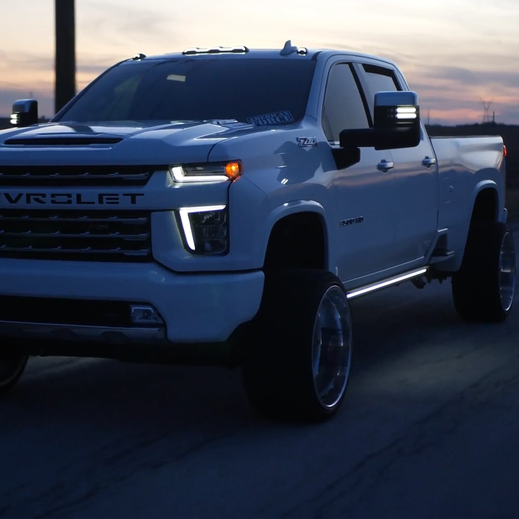 Lumastep M2 Powered Light Up Running Boards | 2020-2026 Chevy Silverado & GMC Sierra 2500/3500 - Image 7