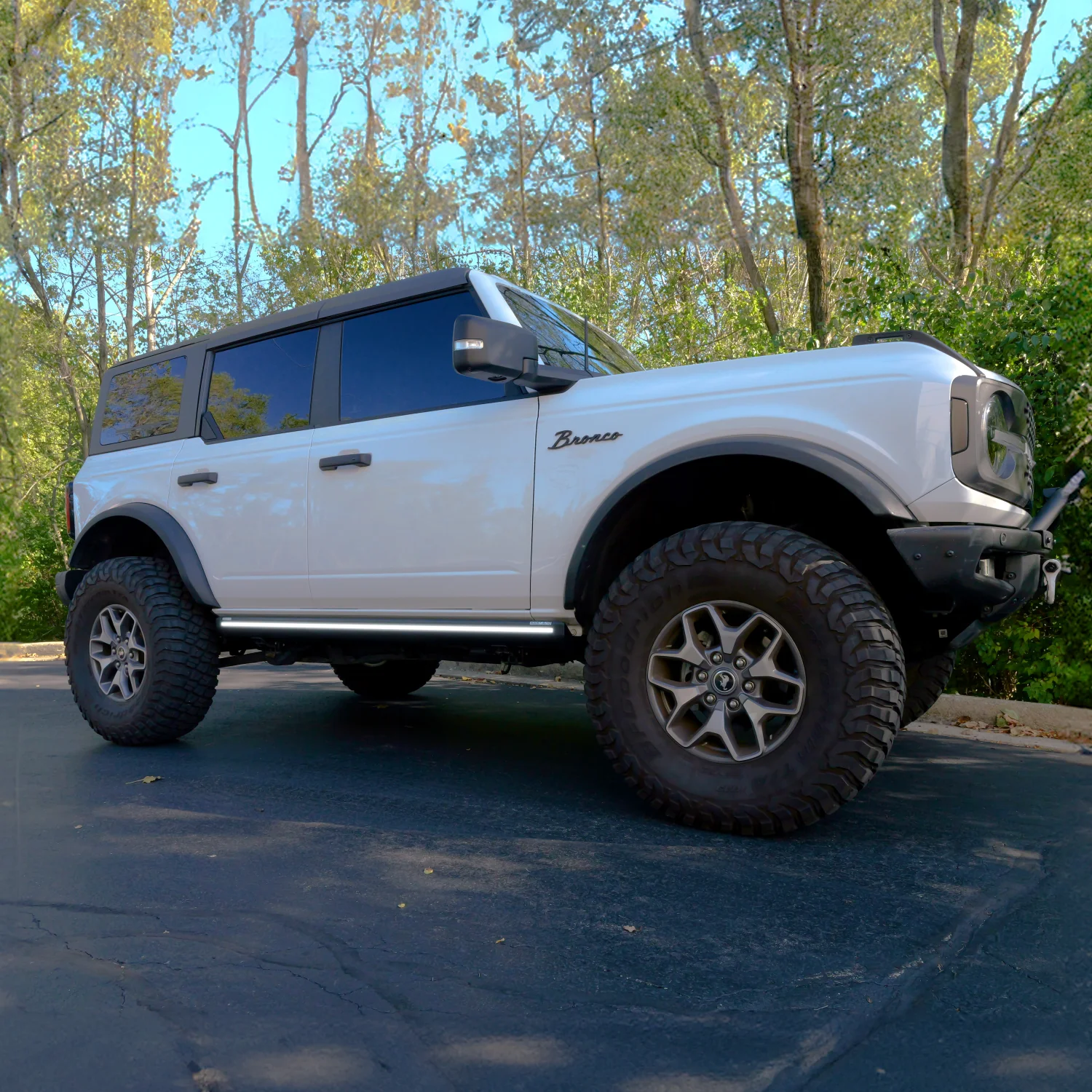 Lumastep M2 Powered Light Up Running Boards | 2021-2026 Ford Bronco - Image 6