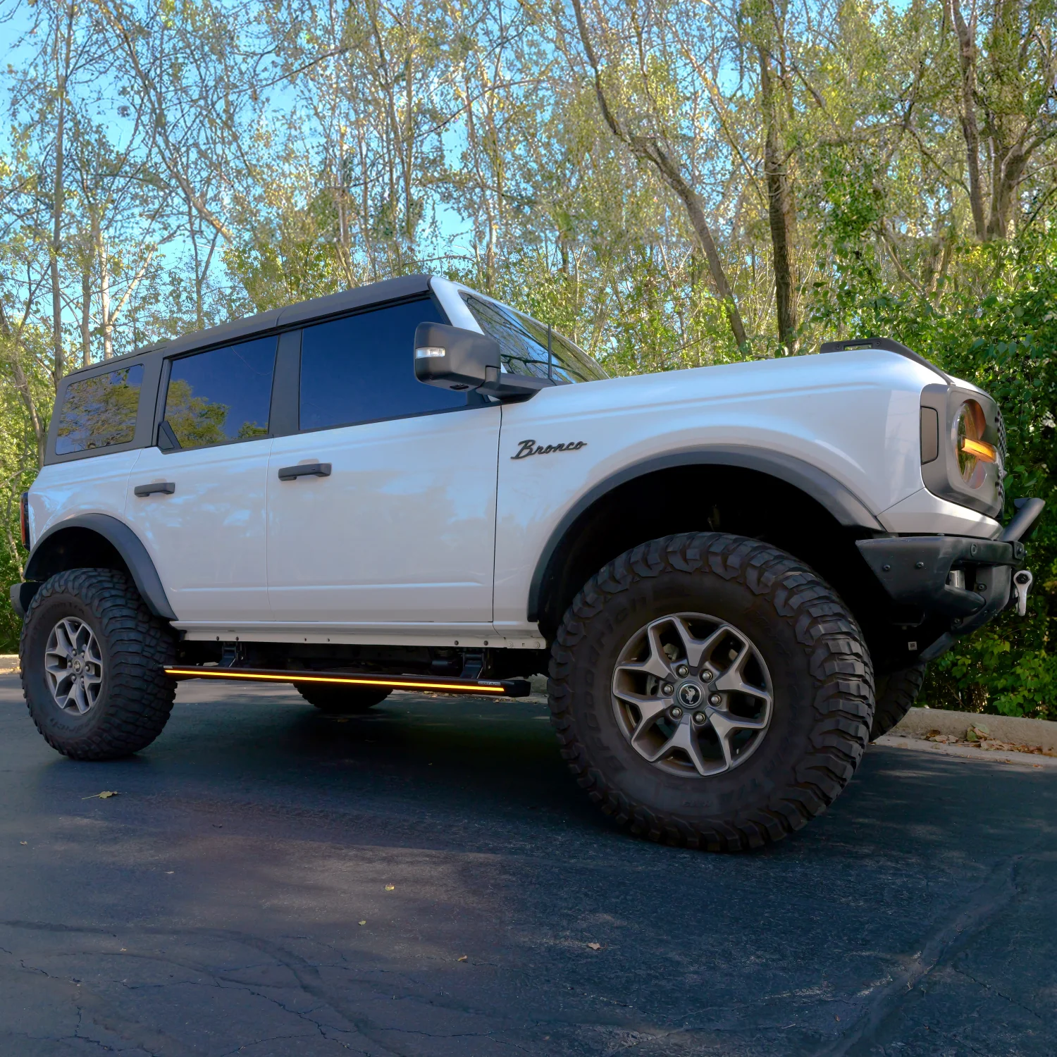 Lumastep M2 Powered Light Up Running Boards | 2021-2026 Ford Bronco - Image 9